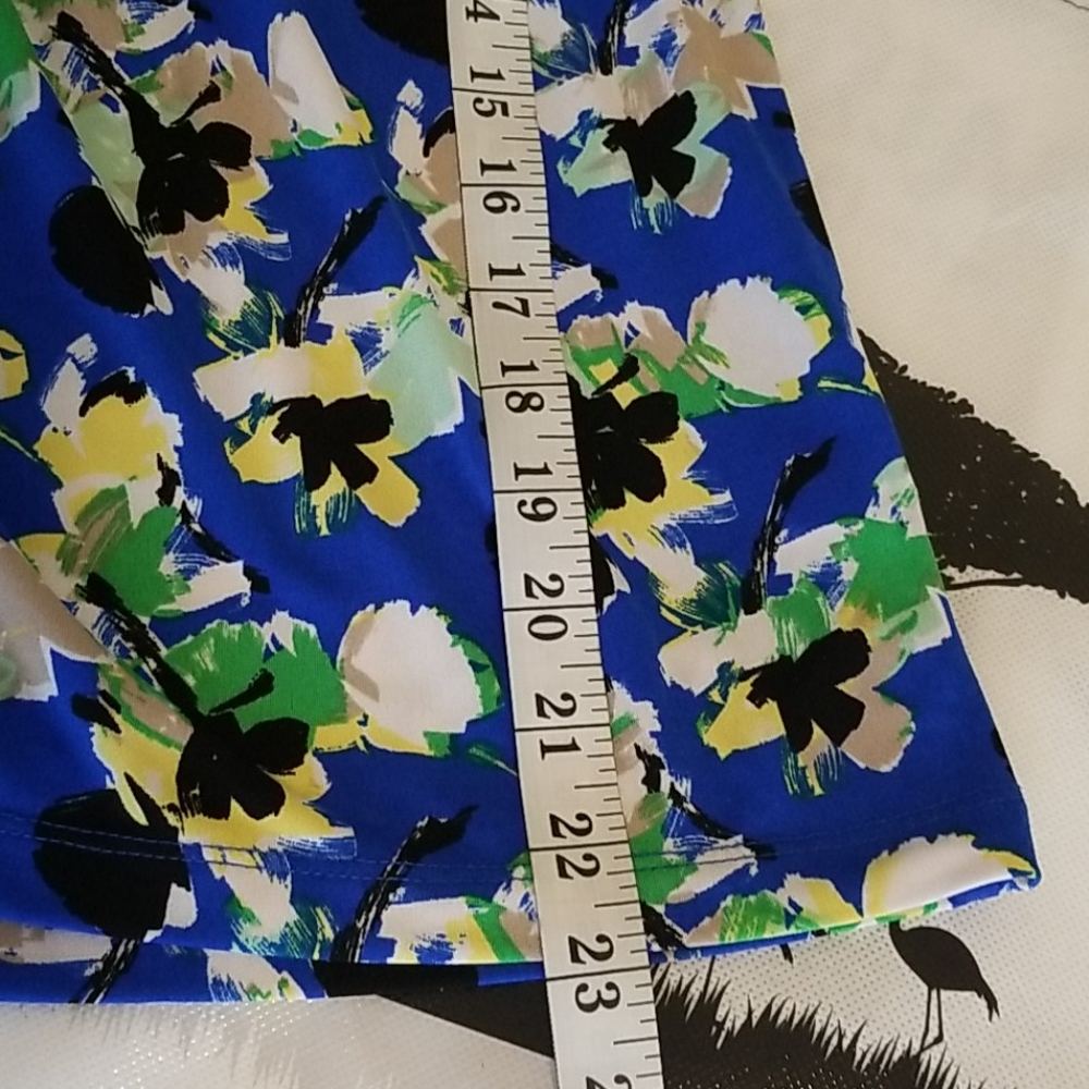 Dana Buchman sleeveless blouse - Picture 3 of 5
